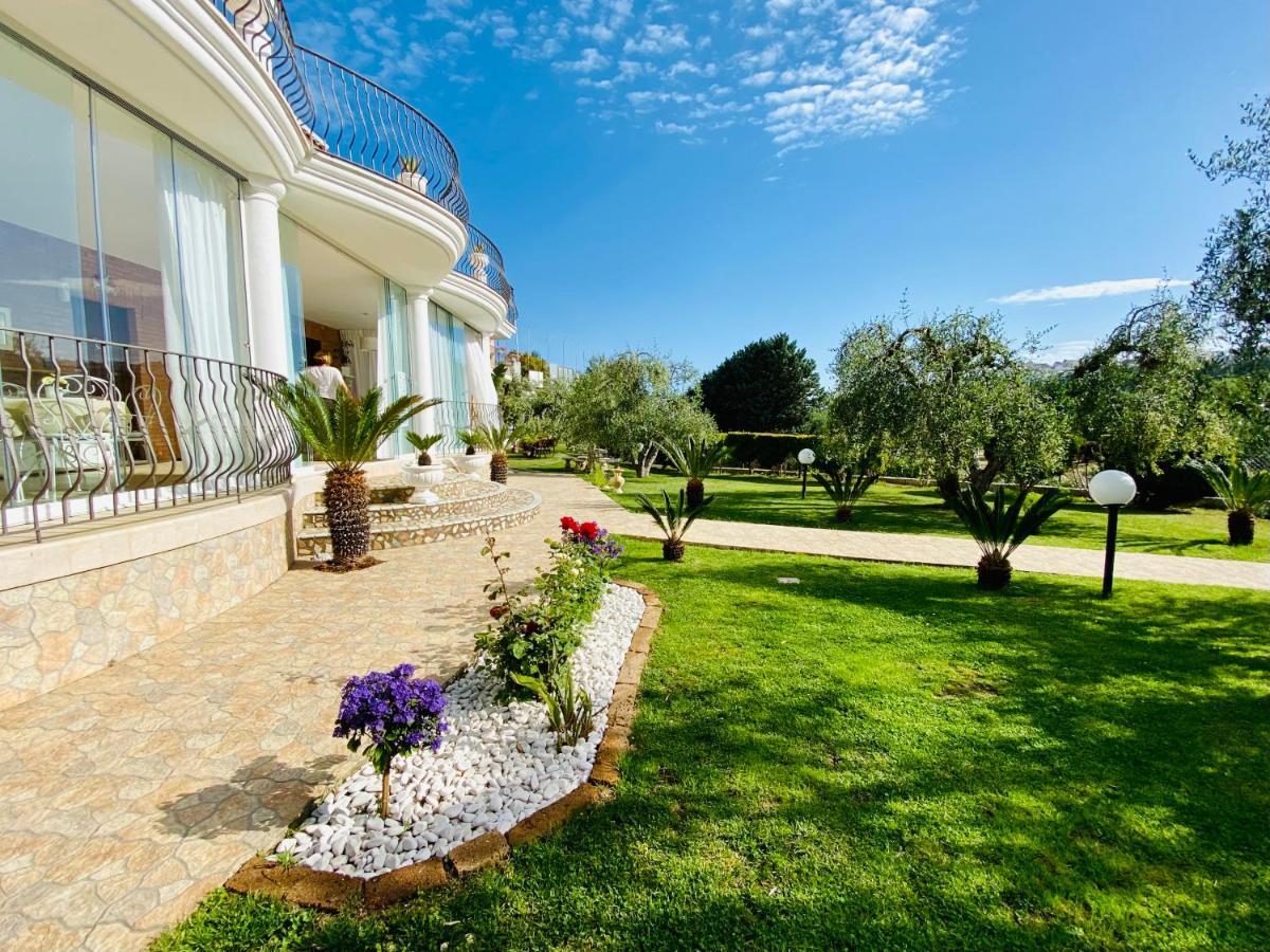 B&B Villa Pacifica Peschici Bagian luar foto