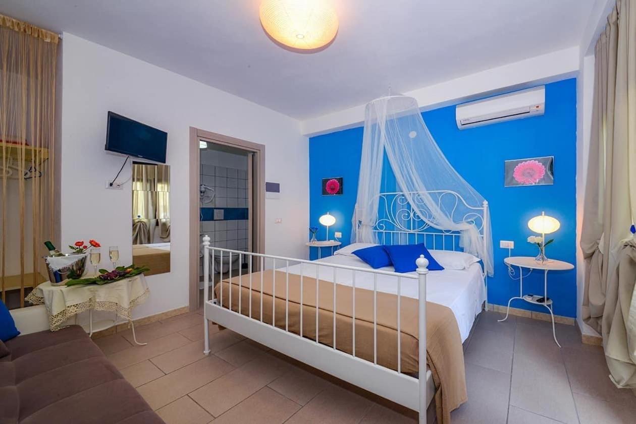 B&B Villa Pacifica Peschici Bagian luar foto